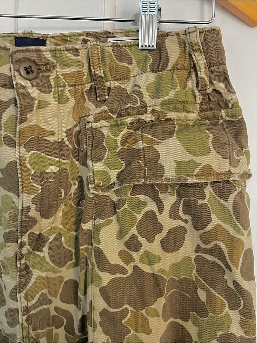 Men’s Gap Camo Cargo Pants size 31/30